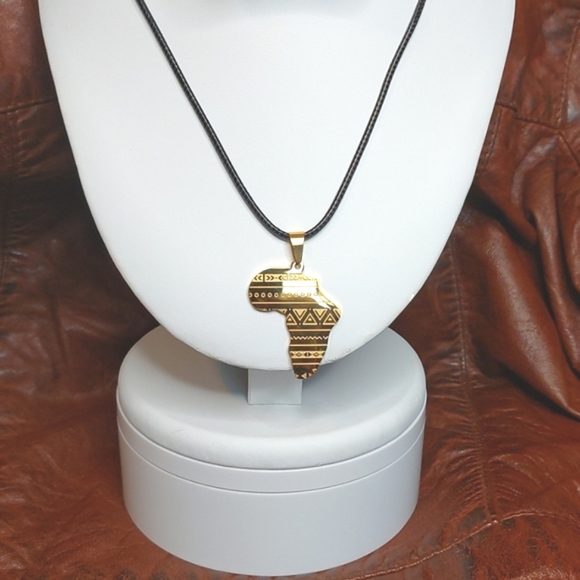 African Pendant: Beautifully etched pattern on stainless-steel, African pendant - Picture 1 of 5